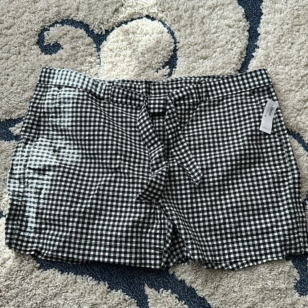 Old Navy tie waist shorts in black and white gingham size 18 NWT